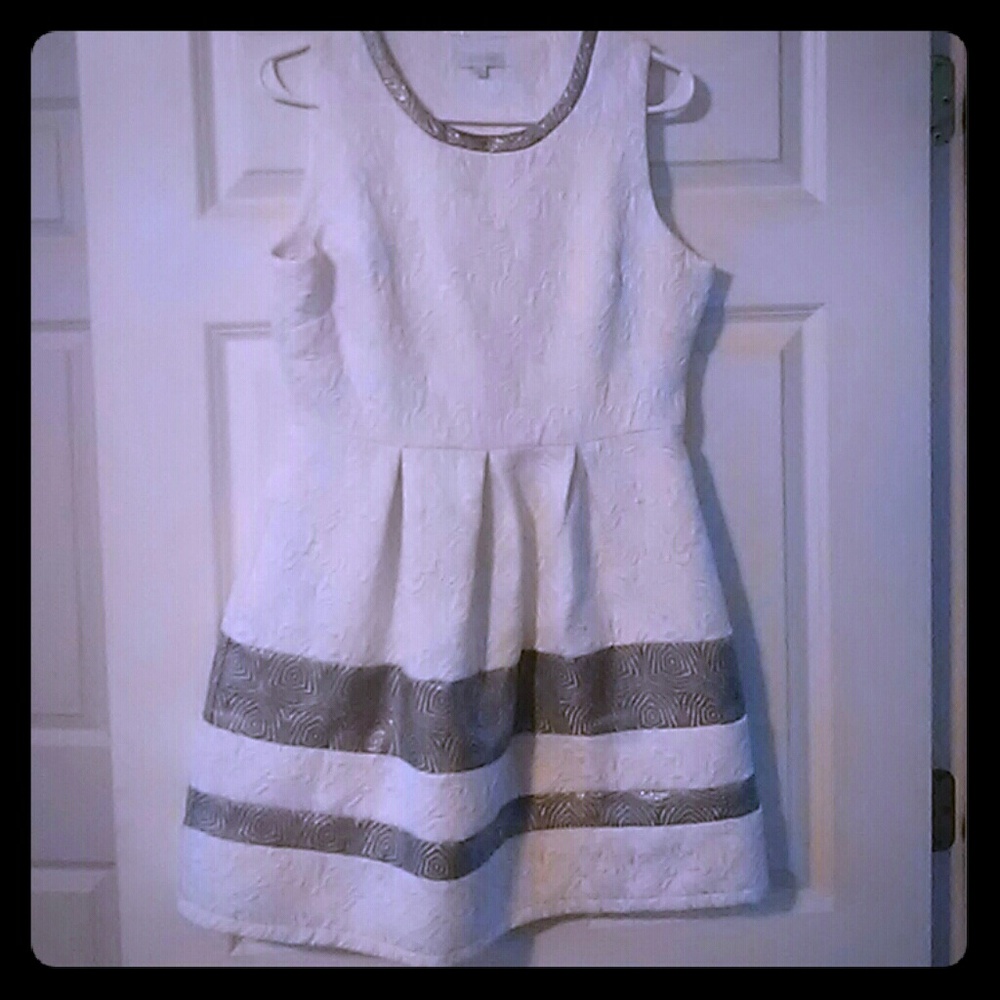 Jun & Ivy dress